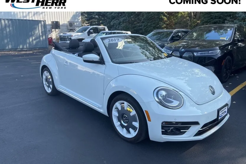 2019 Volkswagen Beetle Final Edition SEL Convertible photo 1