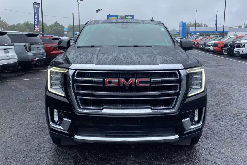 2022 Gmc Yukon SLT photo 1