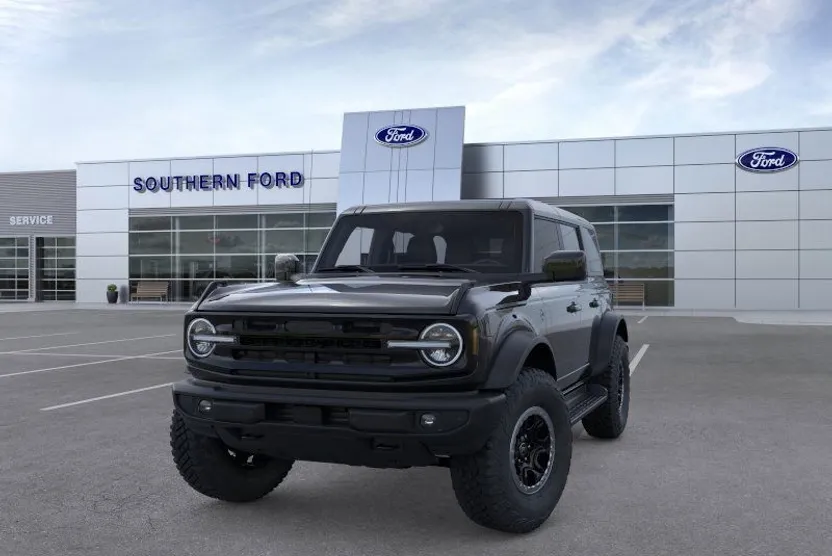 2025 Ford Bronco Outer Banks photo 1