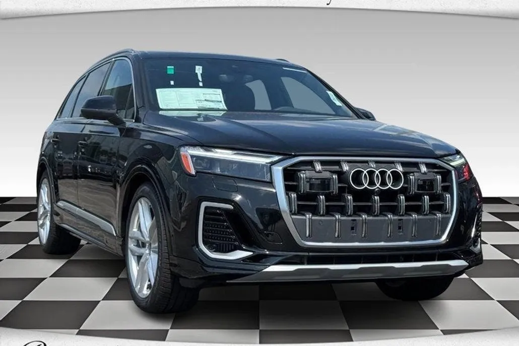 2025 Audi Q7 Premium Plus photo 1