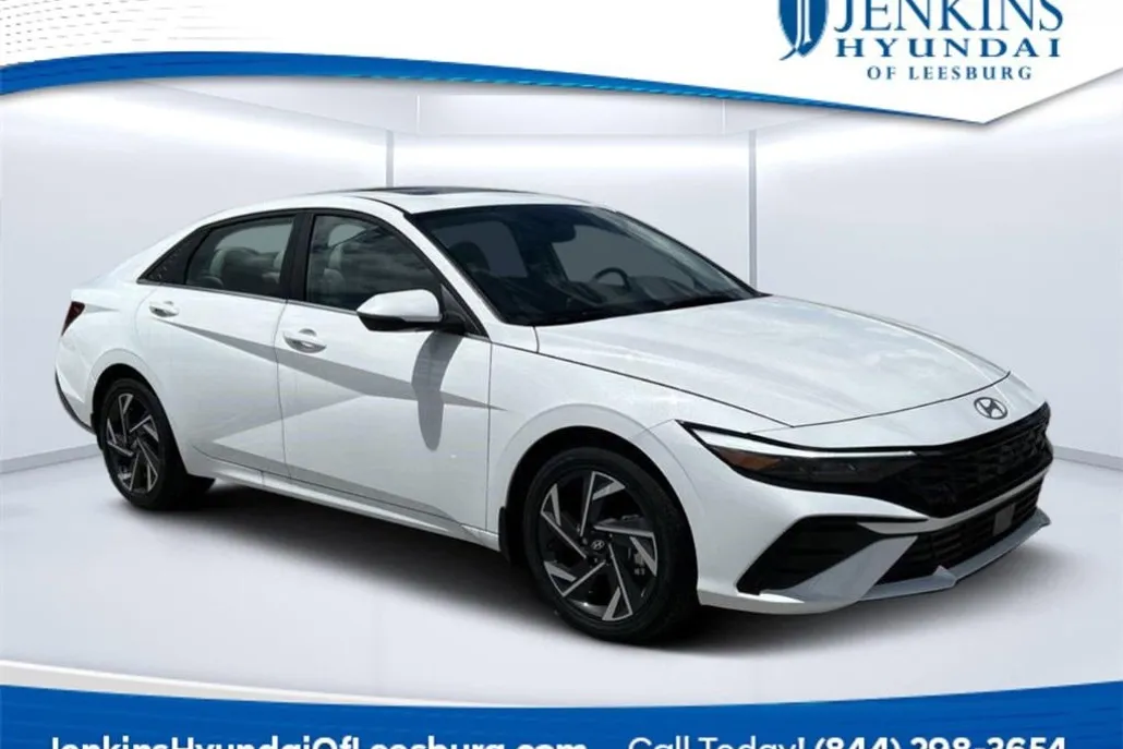2025 Hyundai Elantra Limited photo 1