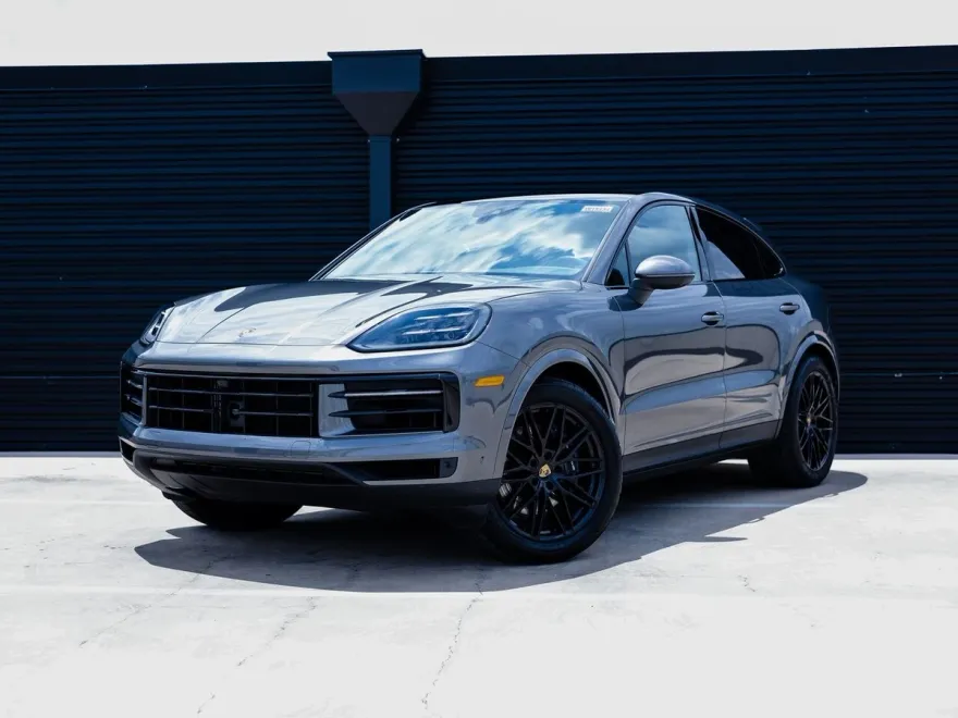 2025 Porsche Cayenne Coupe Base photo 1