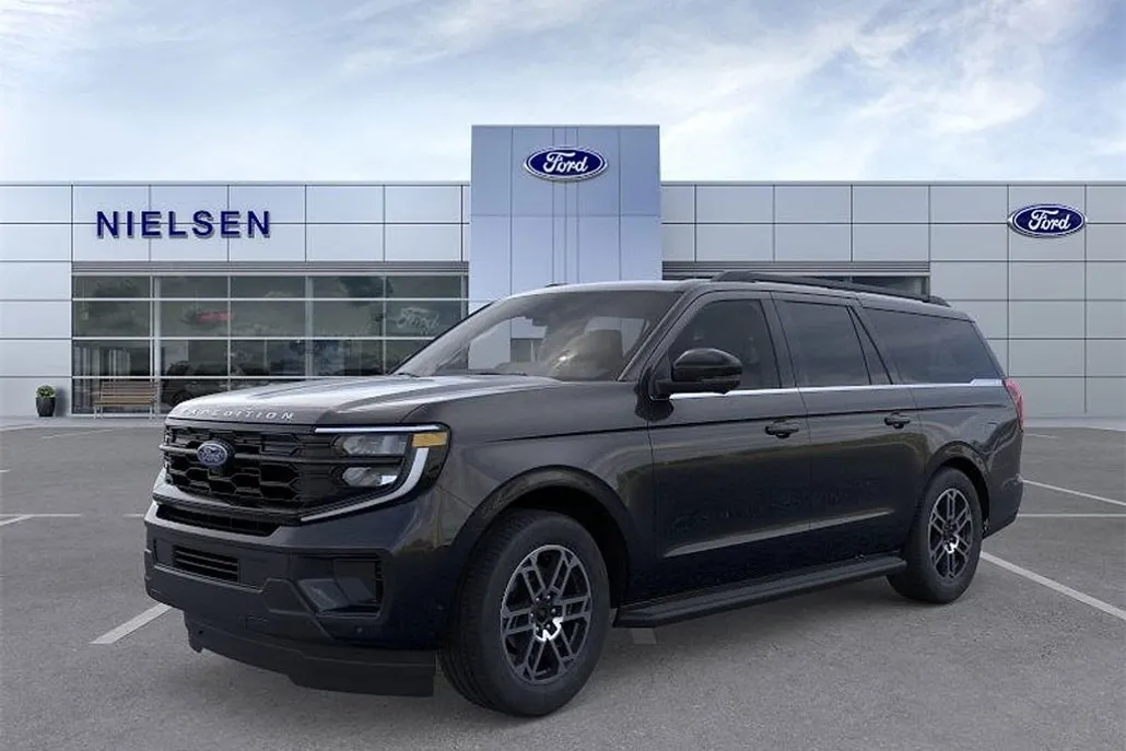2025 Ford Expedition MAX photo 1