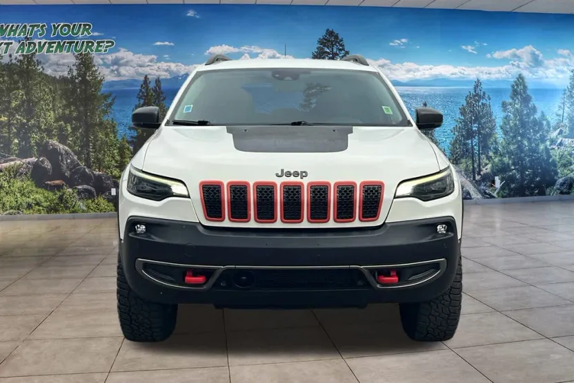 2019 Jeep Cherokee Trailhawk photo 1
