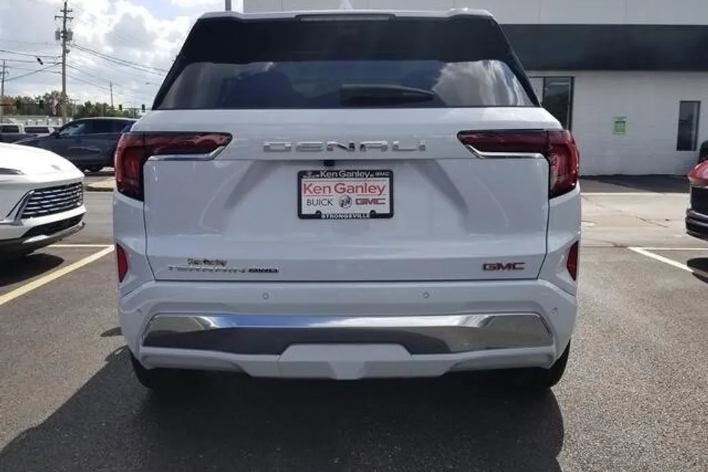 2026 Gmc Terrain Denali photo 1