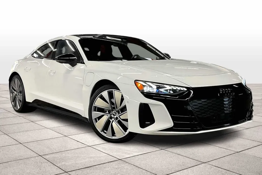 2022 Audi e-tron GT Prestige photo 1