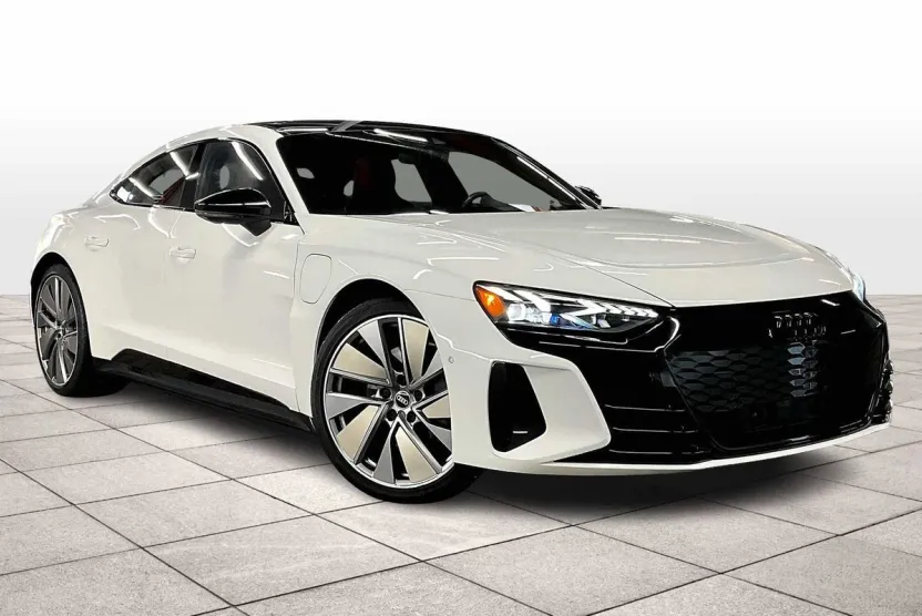 2022 Audi e-tron GT Prestige photo 1