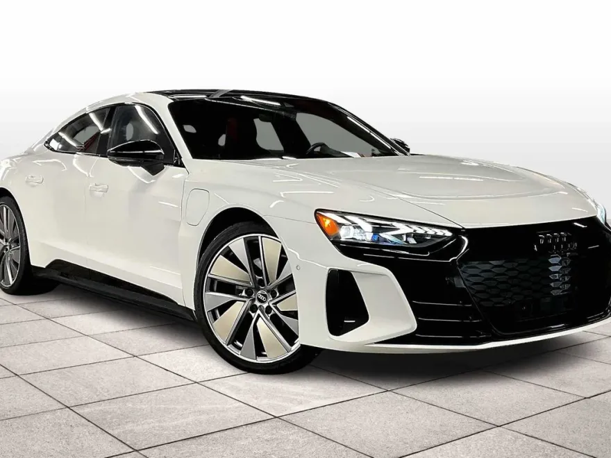 2022 Audi e-tron GT Prestige photo 1