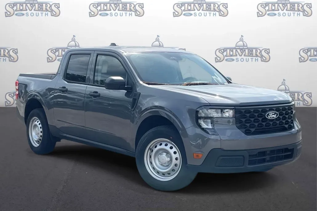2025 Ford Maverick XL photo 1
