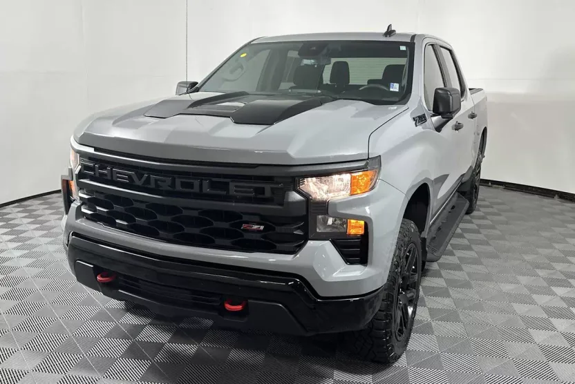 2024 Chevrolet Silverado 1500 Custom Trail Boss photo 1
