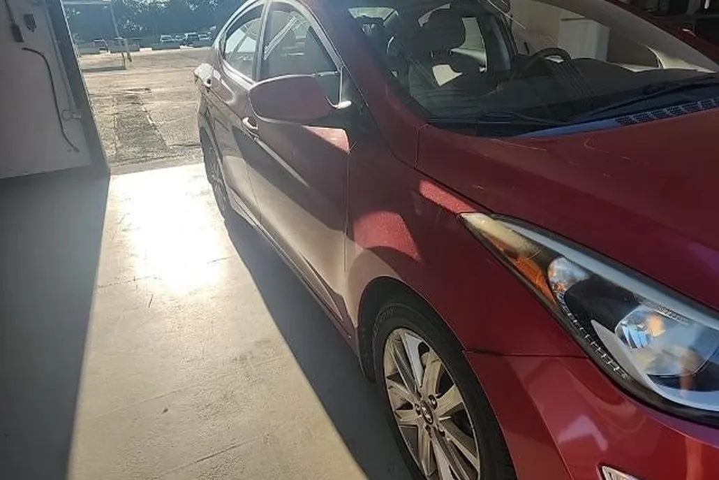 2016 Hyundai Elantra SE photo 1
