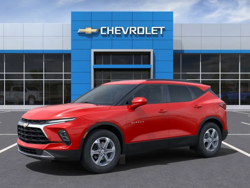 2025 Chevrolet Blazer 2LT photo 2