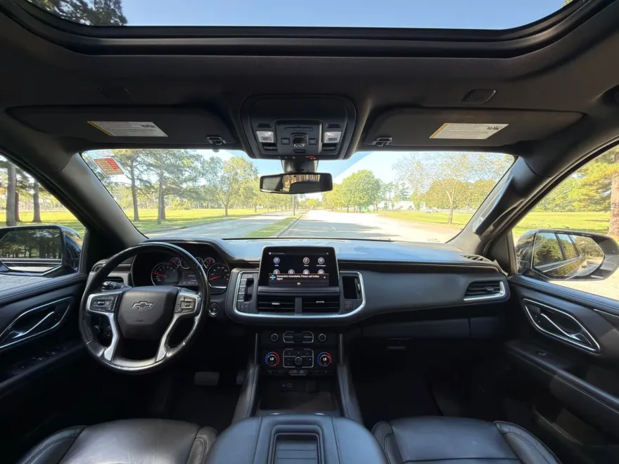 2021 Chevrolet Tahoe Z71 photo 1