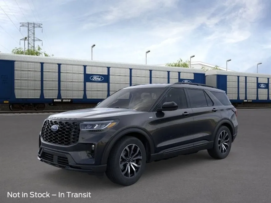 2025 Ford Explorer ST-Line photo 1