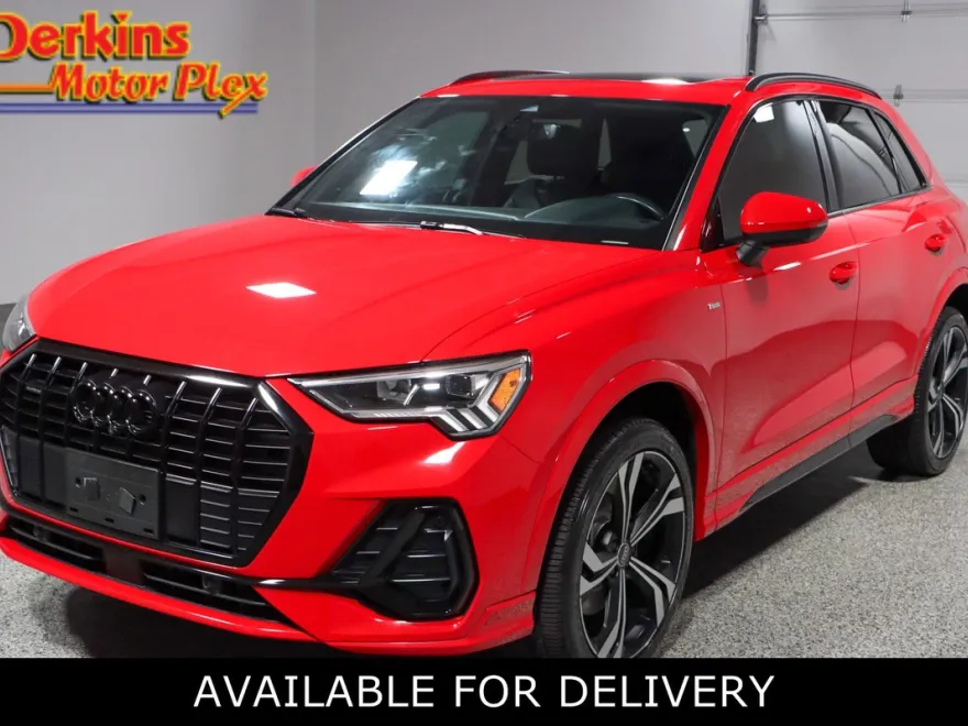 2023 Audi Q3 S line Premium Plus photo 1