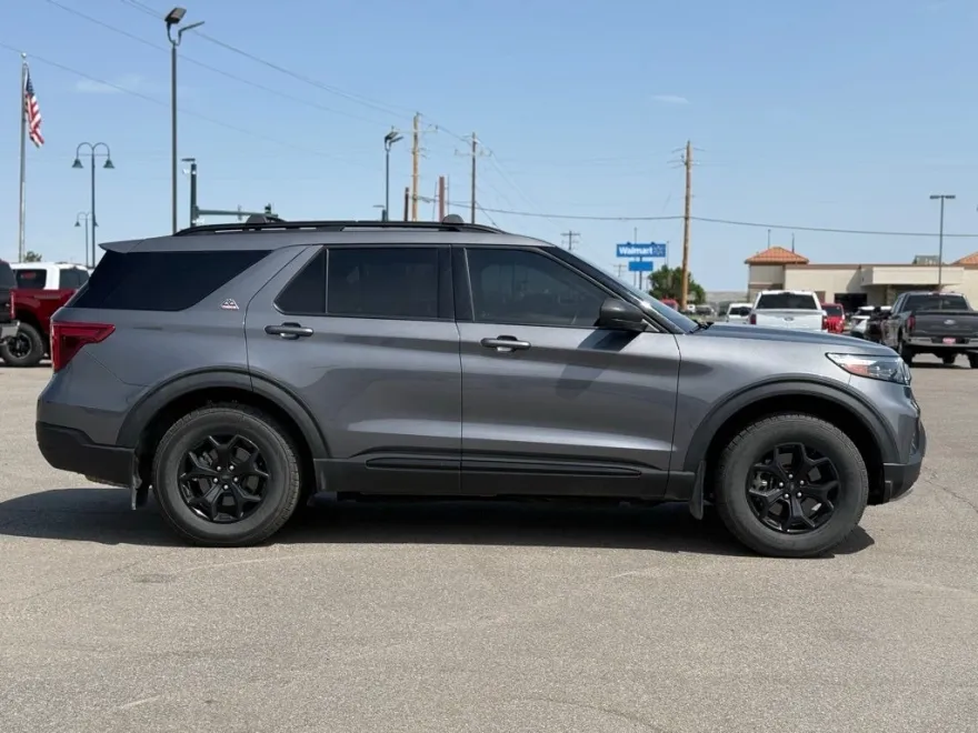 2022 Ford Explorer Timberline photo 1