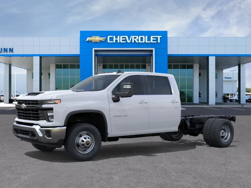 2025 Chevrolet Silverado 3500HD Work Truck photo 1