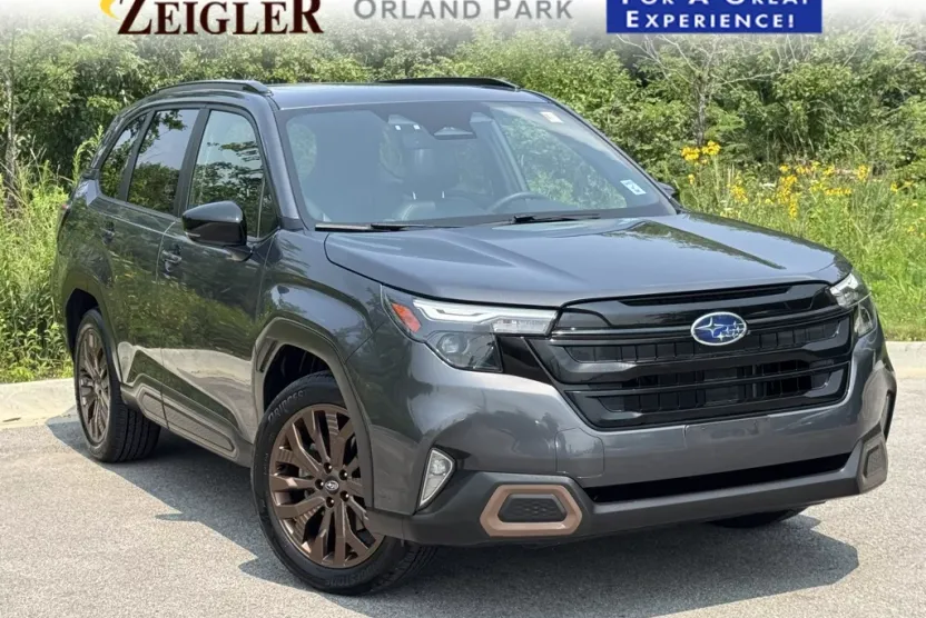 2025 Subaru Forester Sport photo 1