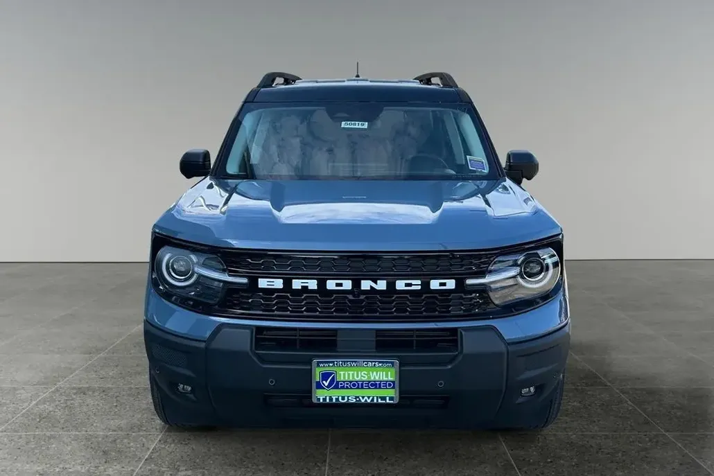 2025 Ford Bronco Sport Outer Banks photo 1
