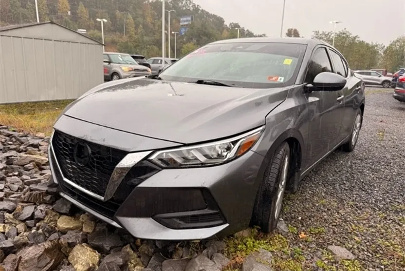 2022 Nissan Sentra S photo 1