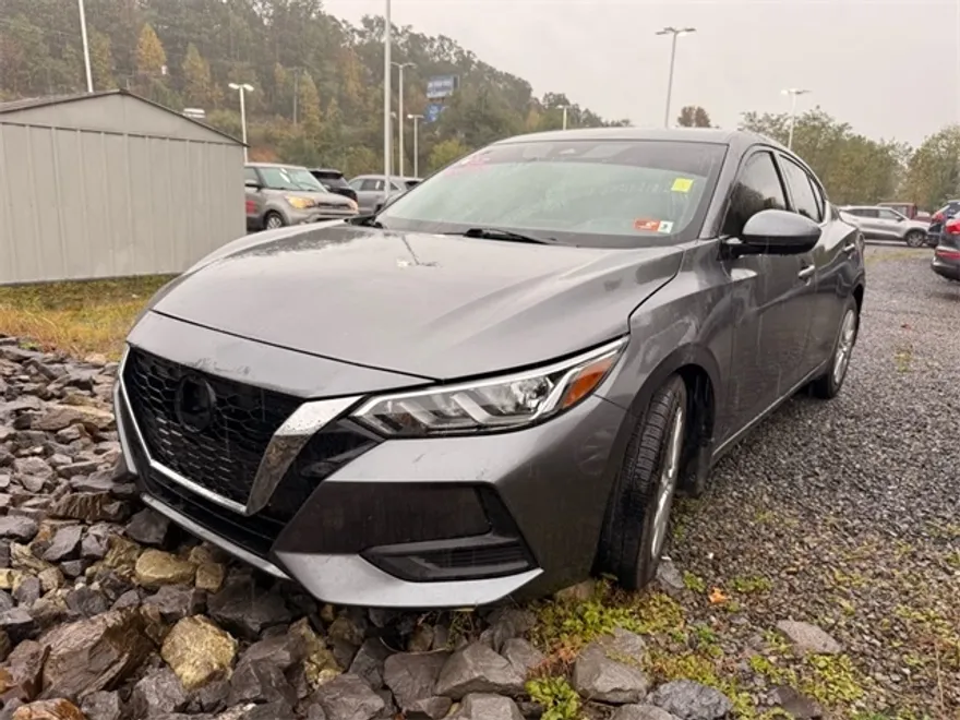 2022 Nissan Sentra S photo 1