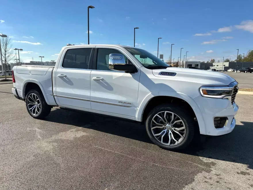 2025 Ram 1500 photo 1