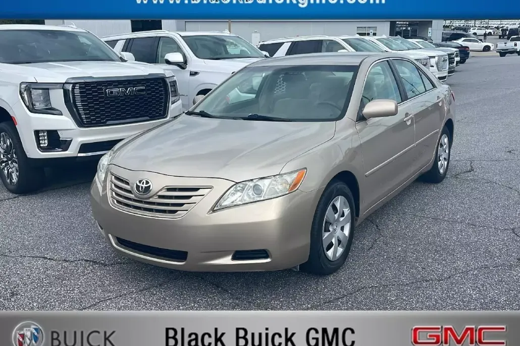 2007 Toyota Camry LE photo 1
