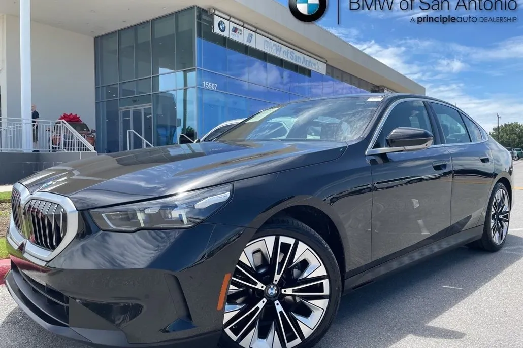 2024 Bmw 530i photo 1