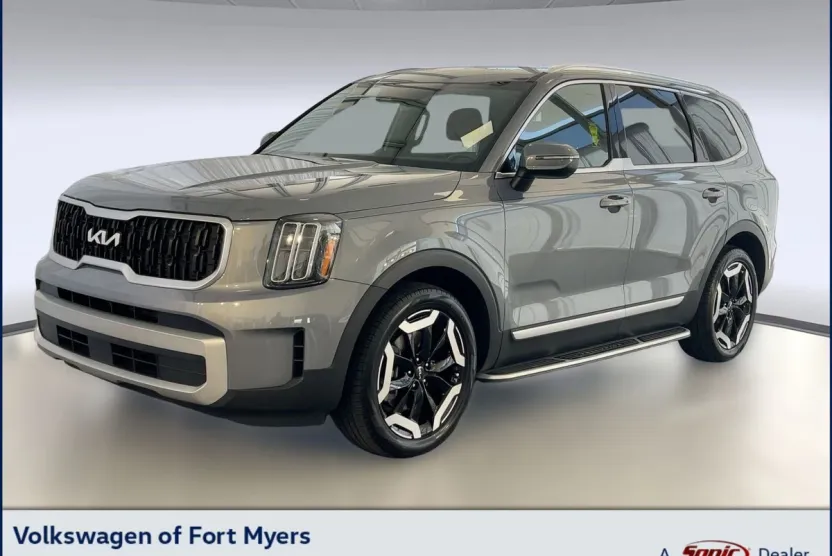 2024 Kia Telluride EX photo 1