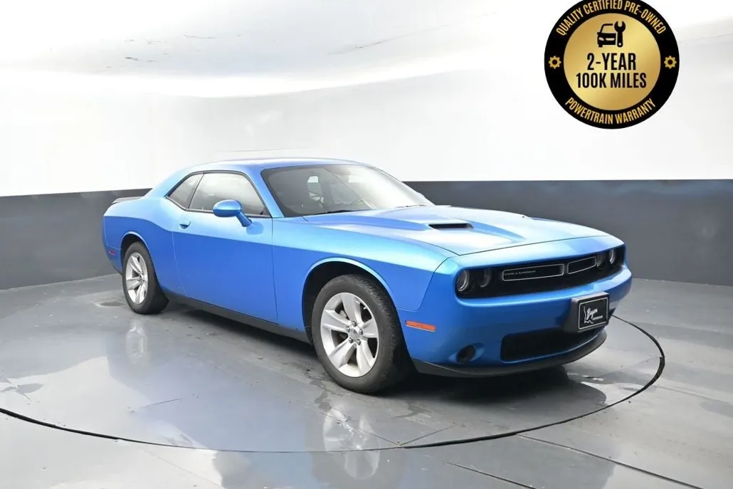 2023 Dodge Challenger SXT photo 1