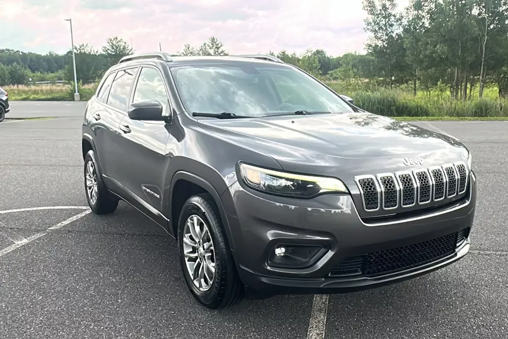 2019 Jeep Cherokee Latitude photo 1