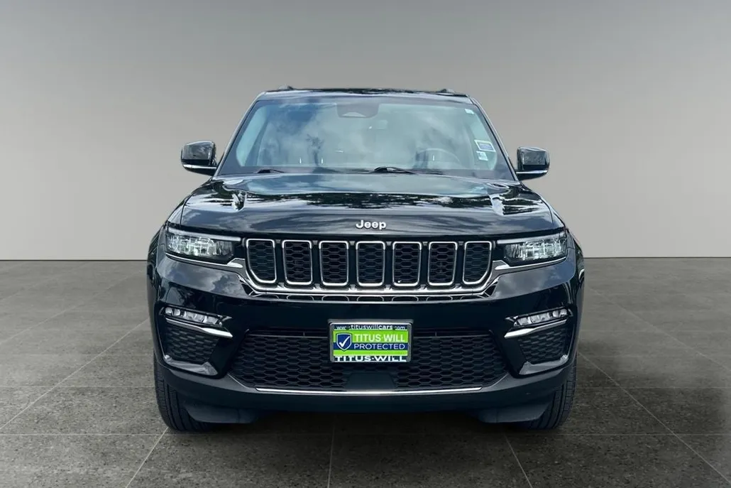 2022 Jeep Grand Cherokee Limited photo 1
