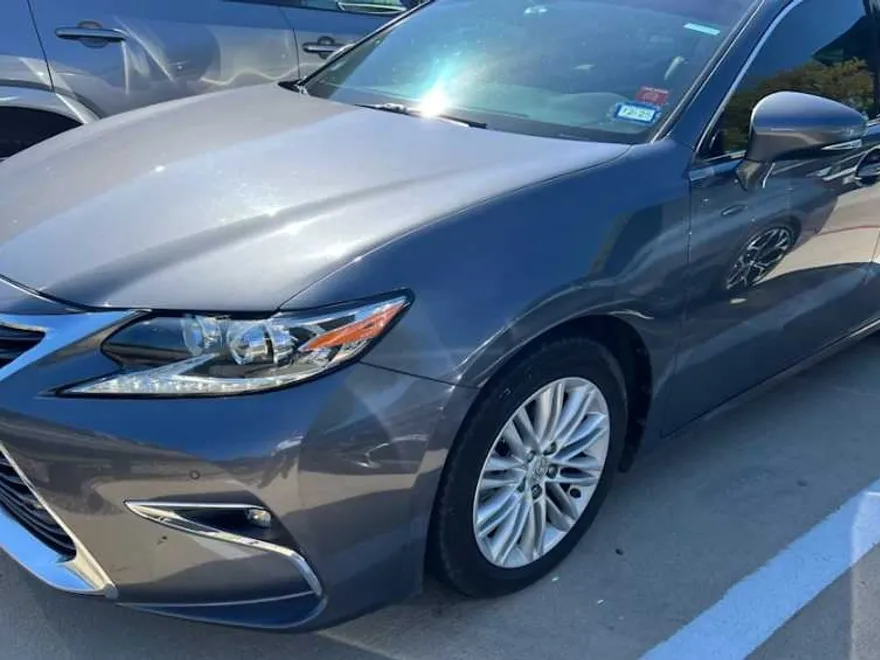 2016 Lexus ES 350 photo 1