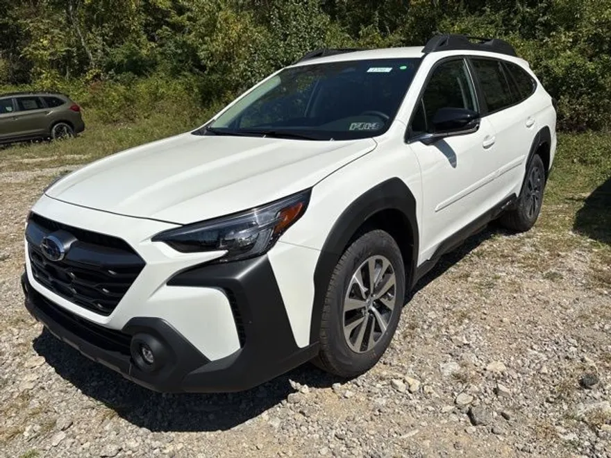2025 Subaru Outback Premium photo 1