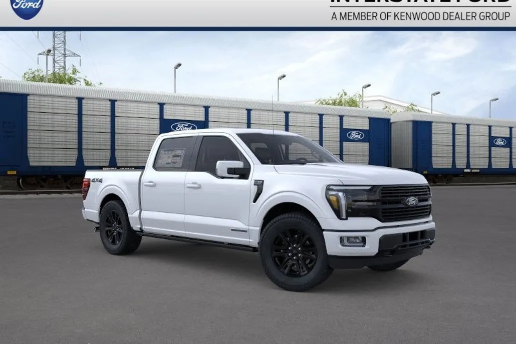 2025 Ford F-150 Platinum photo 1