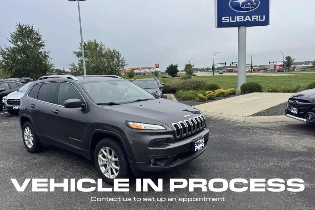 2017 Jeep Cherokee Latitude photo 1