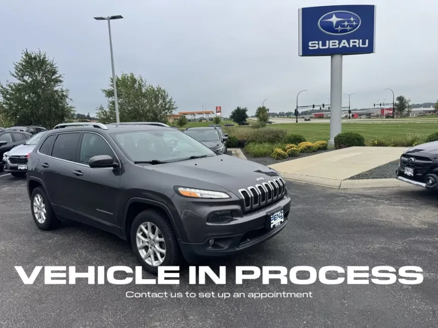 2017 Jeep Cherokee Latitude photo 1