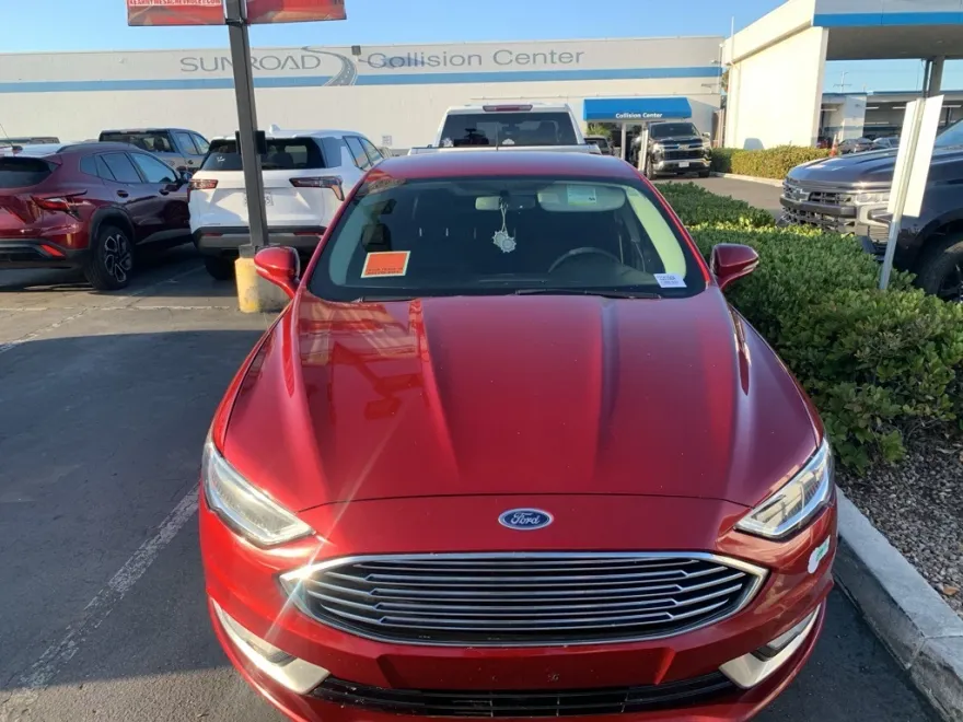2017 Ford Fusion Energi SE photo 1