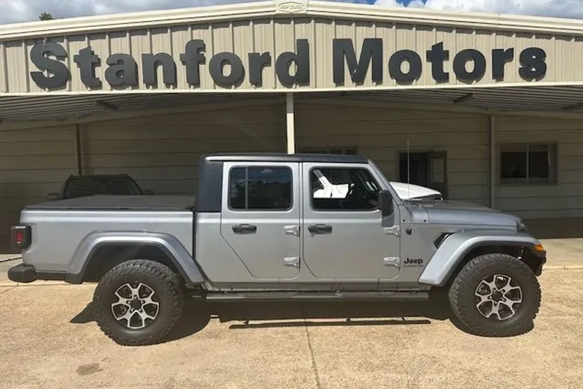 2021 Jeep Gladiator Sport photo 1