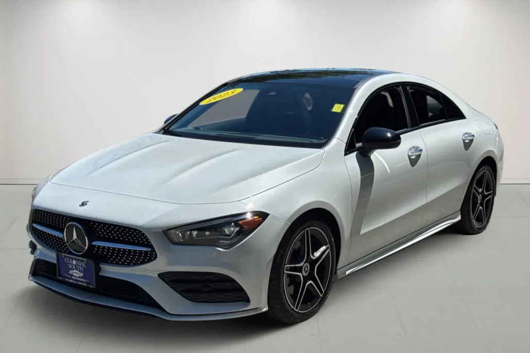 2023 Mercedes Benz CLA 250 4MATIC photo 1