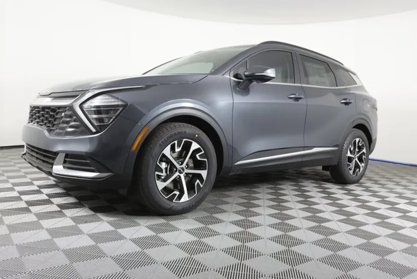 2025 Kia Sportage EX photo 1