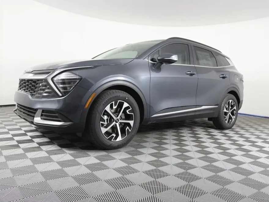 2025 Kia Sportage EX photo 1