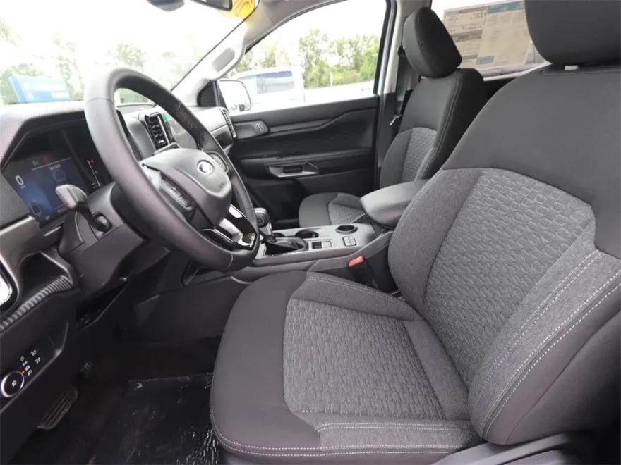 2025 Ford Ranger XLT photo 1