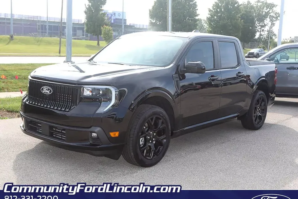 2025 Ford Maverick Lariat photo 1