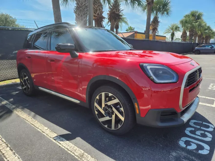 2025 Mini Countryman ALL4 S photo 1
