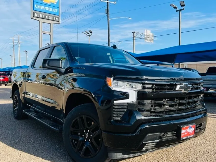 2024 Chevrolet Silverado 1500 RST photo 1