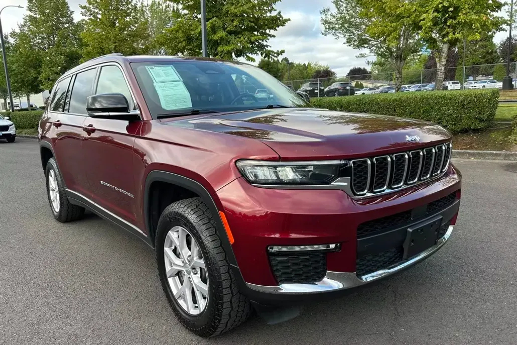 2022 Jeep Grand Cherokee Limited photo 1