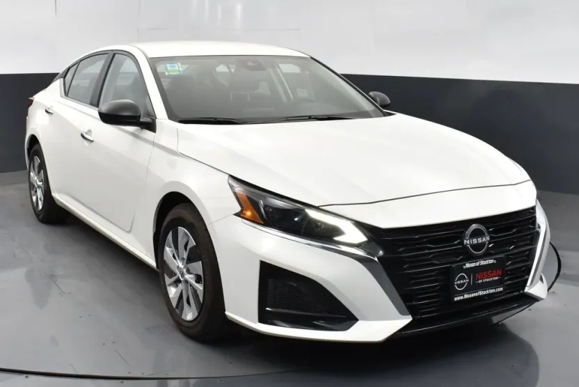 2025 Nissan Altima 2.5 S photo 1