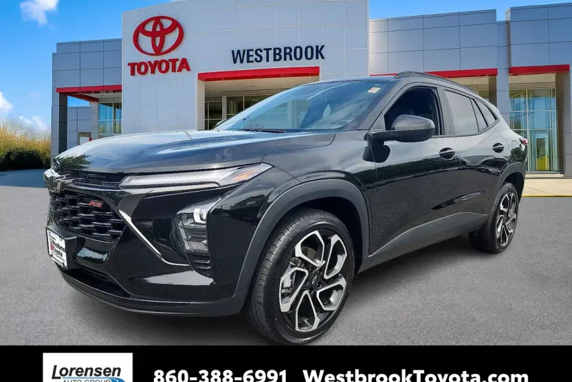 2024 Chevrolet Trax photo 1