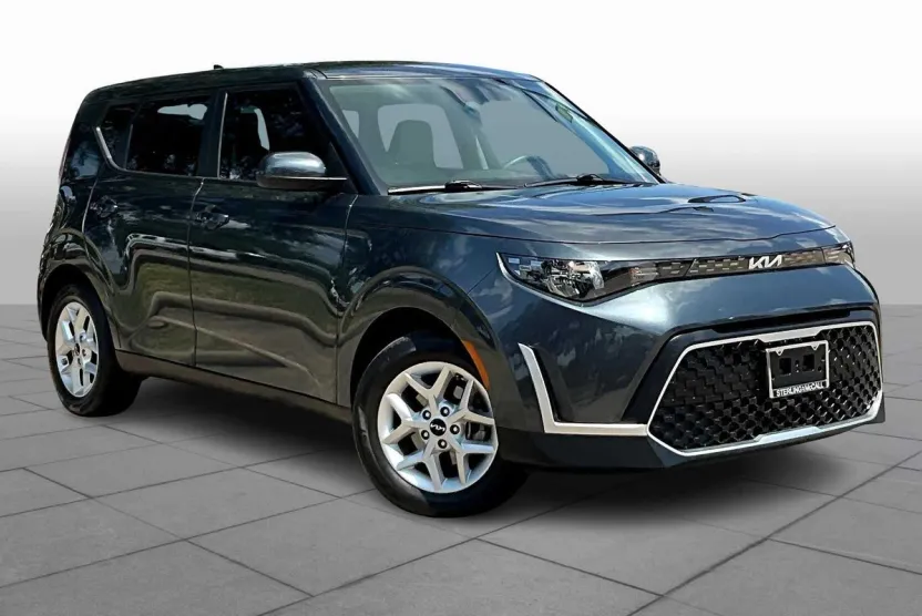 2023 Kia Soul LX S photo 1